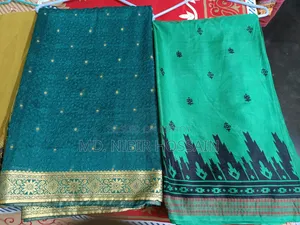 ন্যায্যমূল্যে বিভিন্ন ধরনের শাড়ি বিক্রি করা হবে!