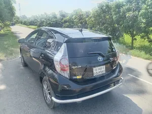Toyota Aqua 2013 Black
