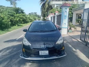 Toyota Aqua 2013 Black