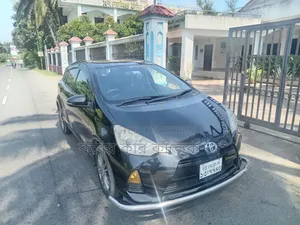 Toyota Aqua 2013 Black