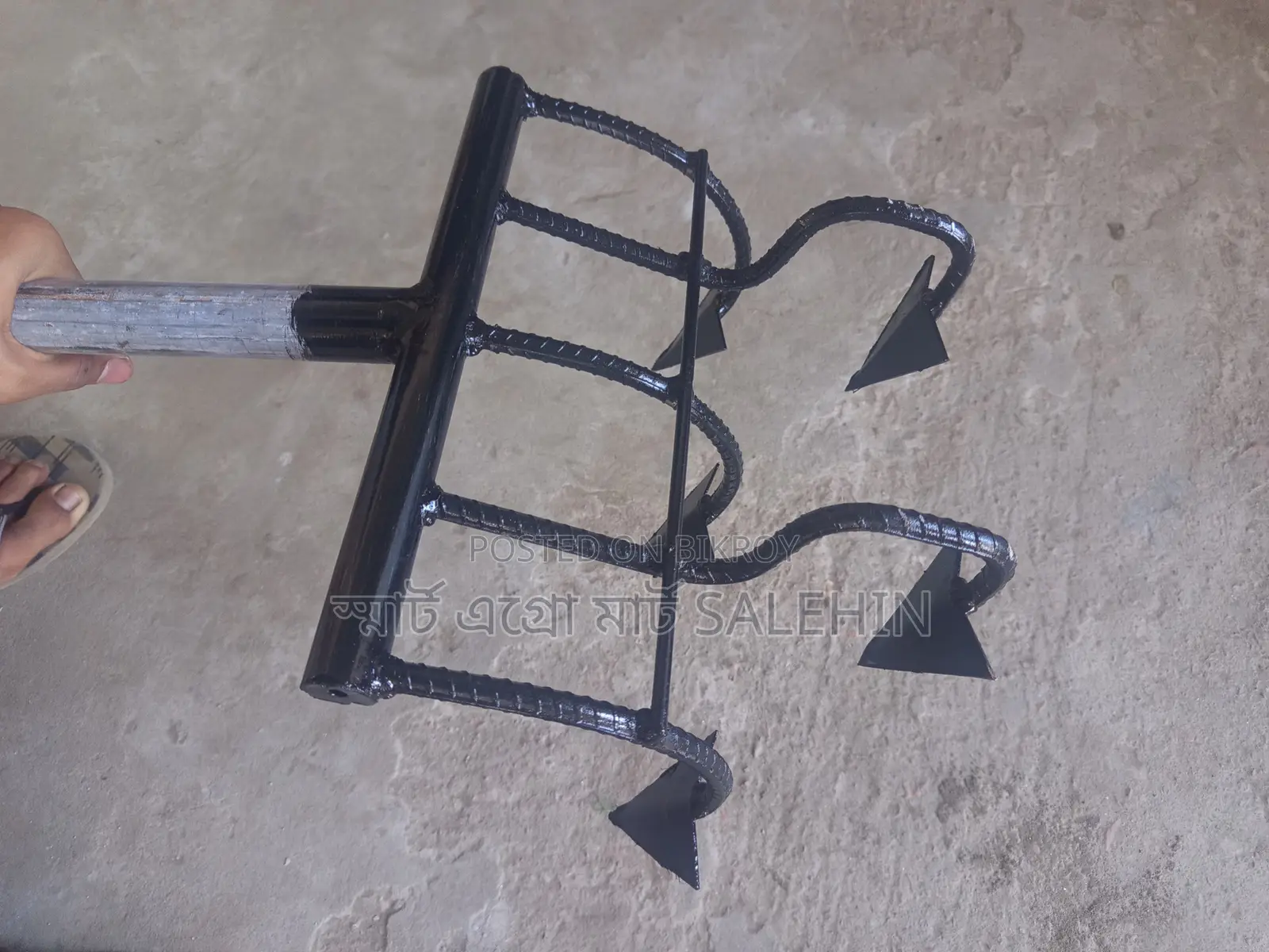 Use modern five-prong plow to loosen soil