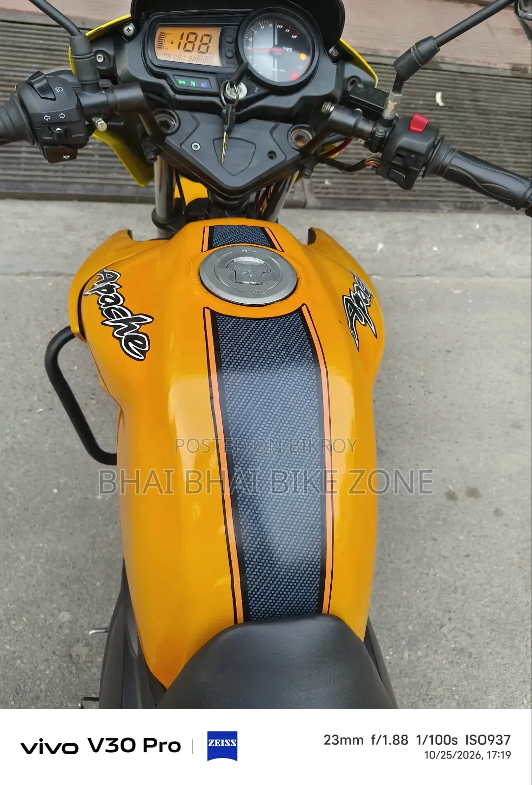 TVS Apache RTR 160 2V 2012 Gray