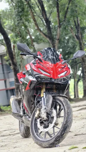 হোন্ডা সিবিআর ২০২১ রেড