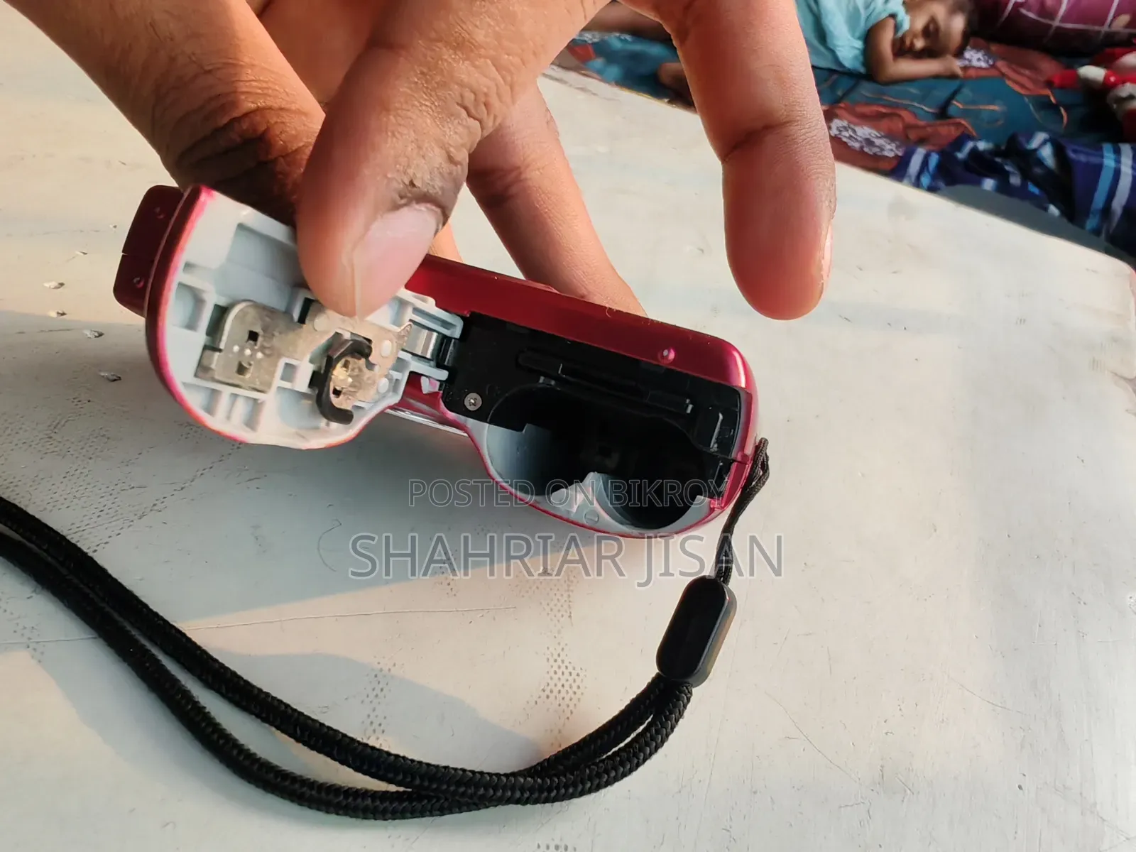 ক্যানন পাওয়ারশট এ৮১০ ক্যামেরা লাল রঙে