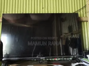 Walton 813 Mm Smart TV