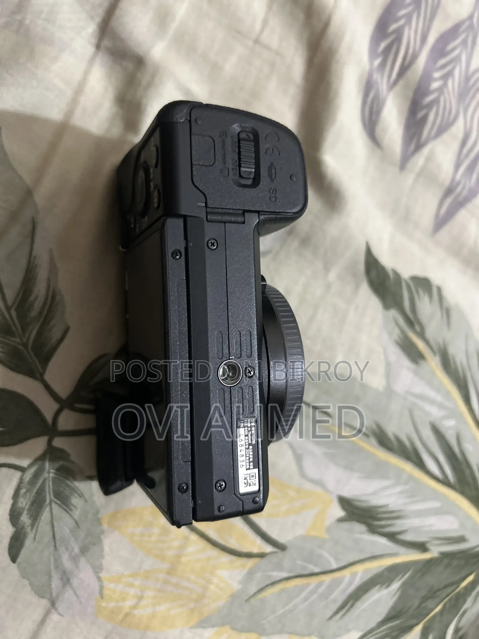 সনি এ৬৪০০ ক্যামেরা