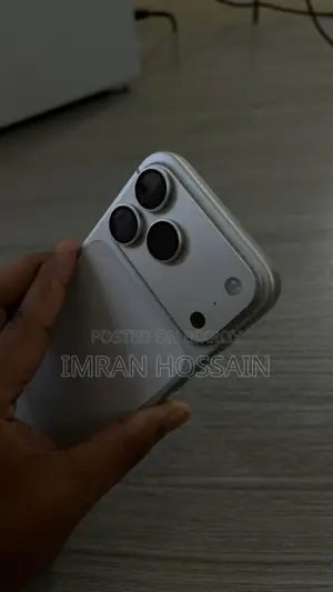 অ্যাপল আইফোন ১৭ প্রো ম্যাক্স ২৫৬ জিবি হোয়াইট