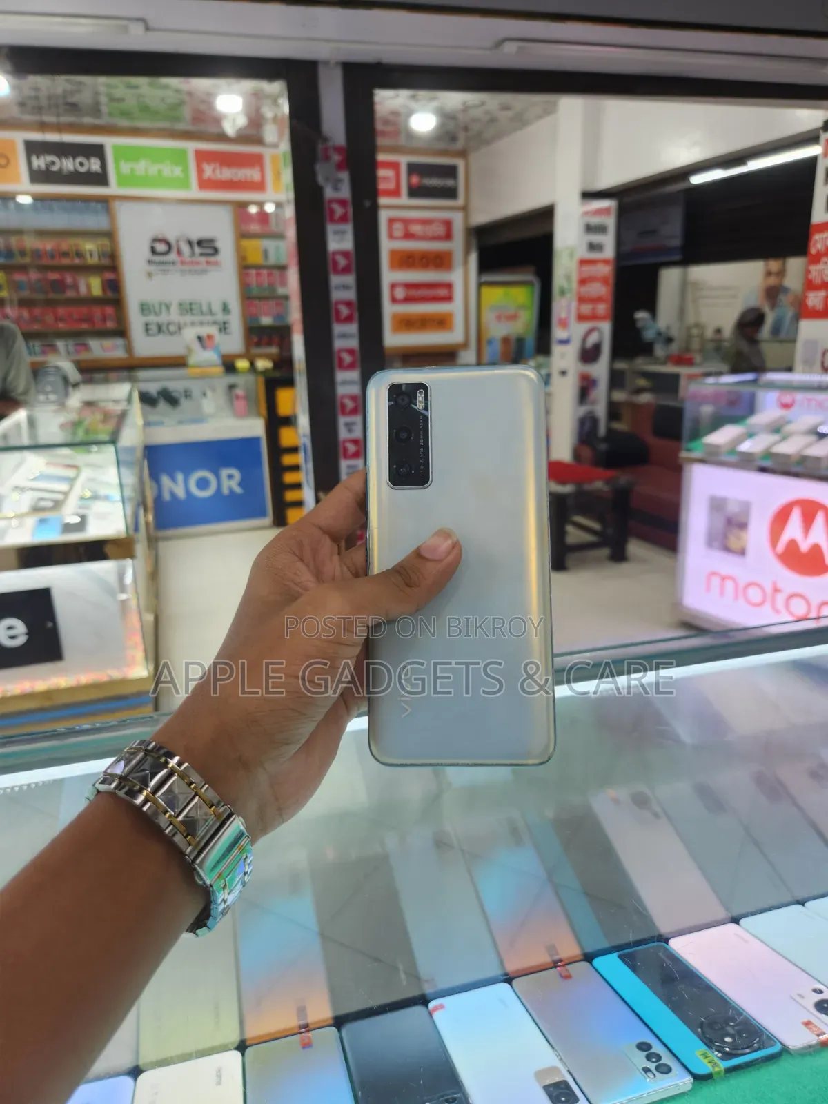Vivo V20 128 GB White