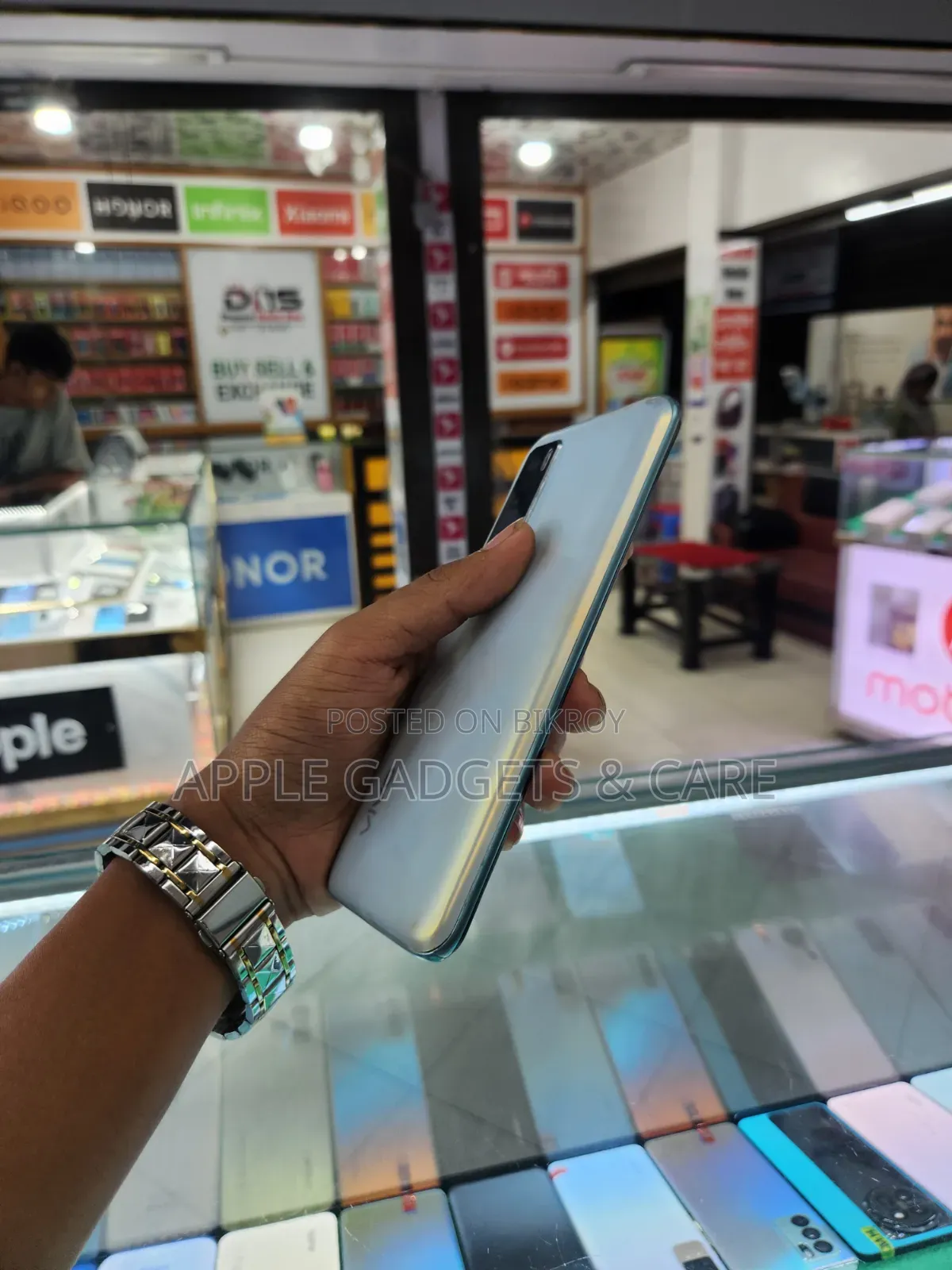 Vivo V20 128 GB White
