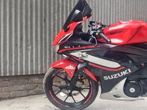 New Suzuki GSX-R150 2025 Red