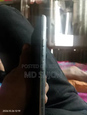 টেকনো ক্যামন ৪০ ২৫৬ জিবি ব্ল্যাক