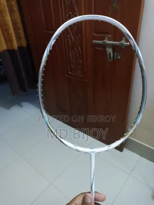ব্যাডমিন্টন র‍্যাকেট