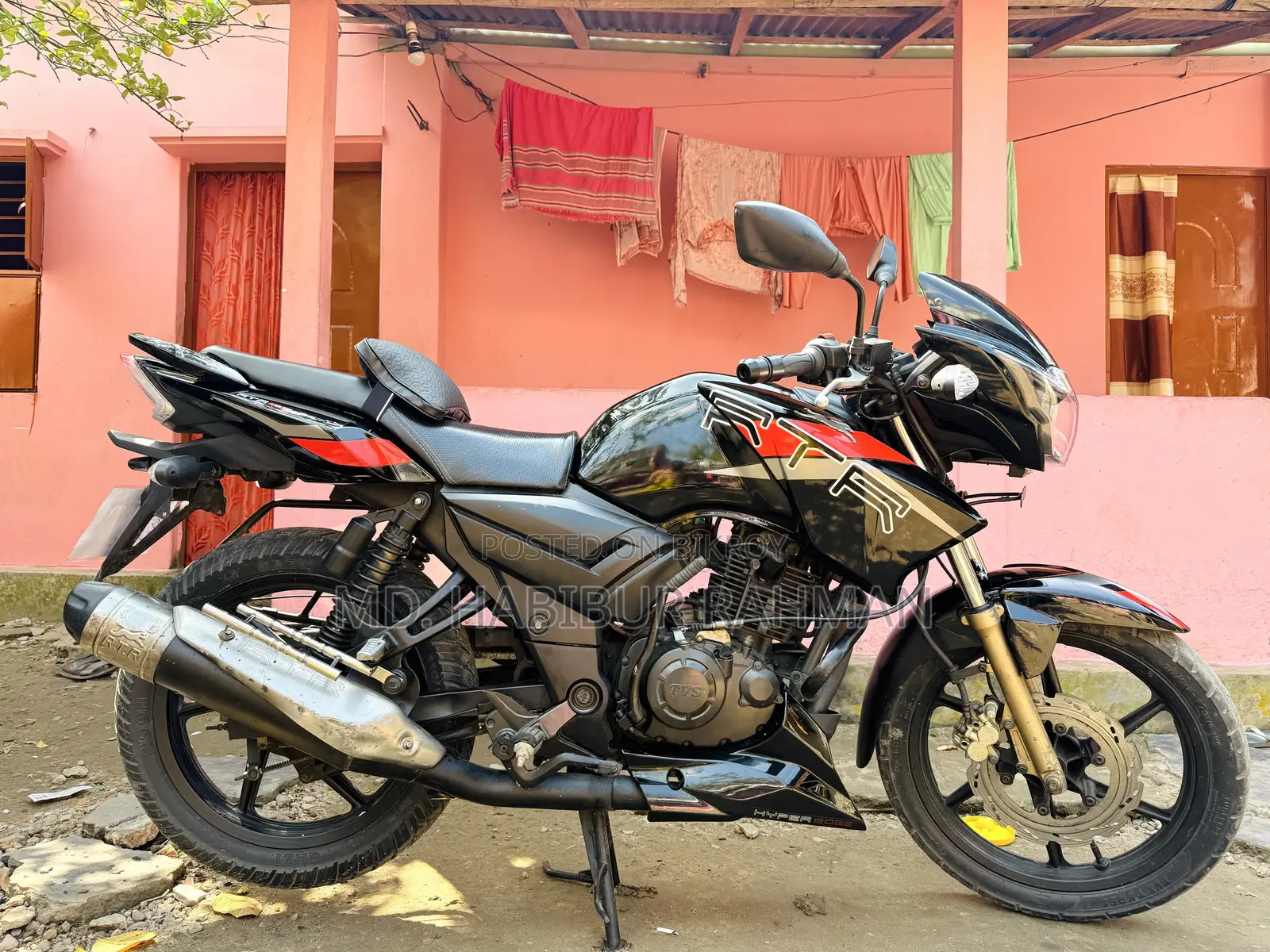 টিভিএস অ্যাপাচে আরটিআর ১৬০ ২ভি ২০২২ কালো