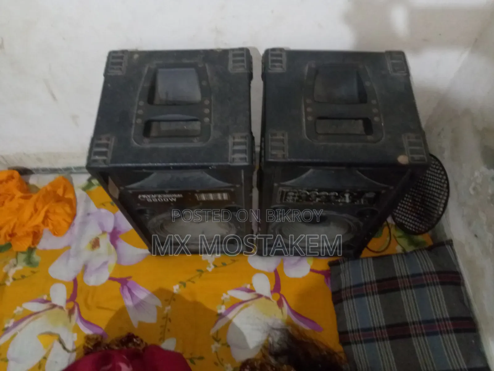 ডিজে মিক্সার বক্স