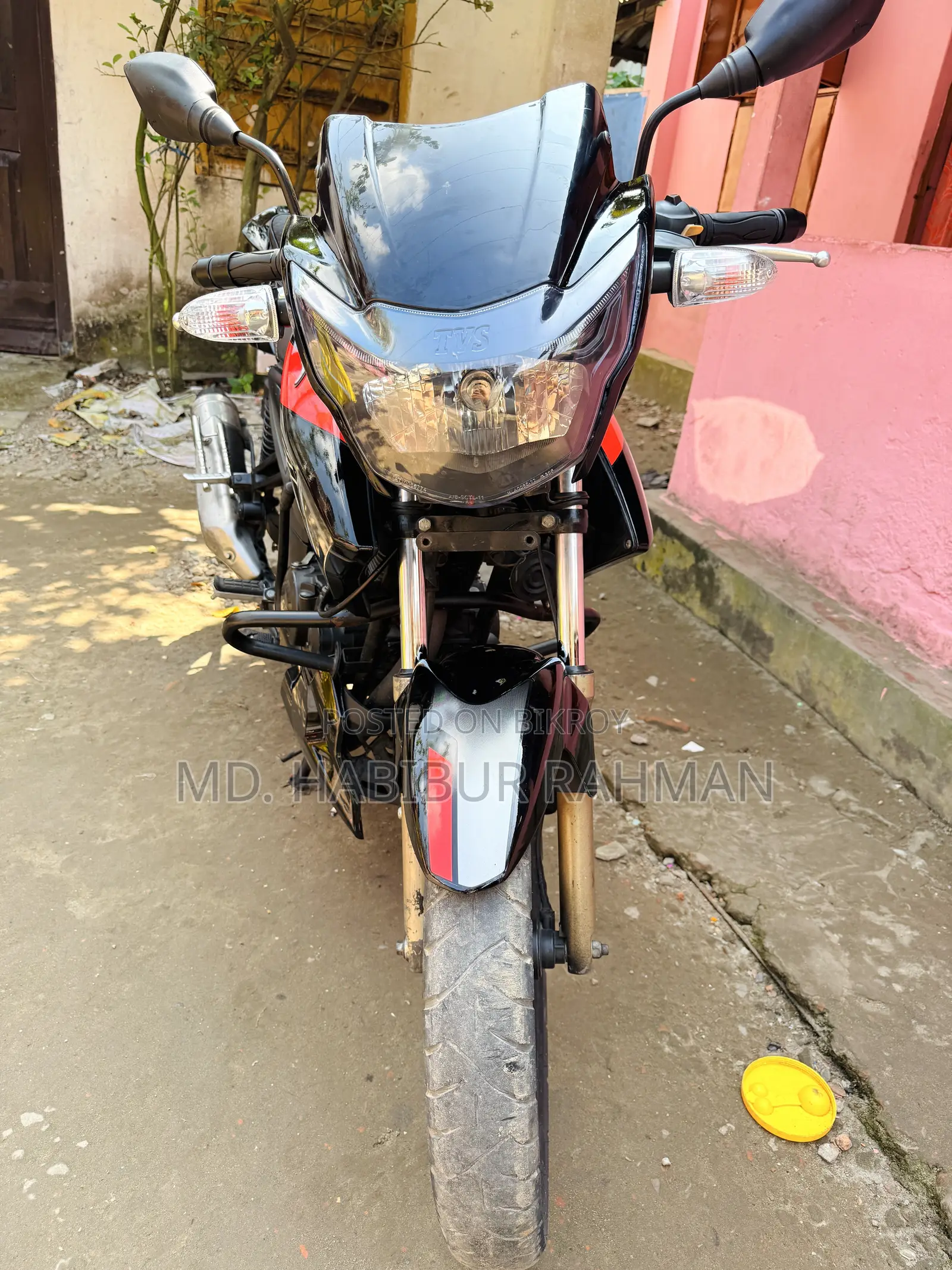 টিভিএস অ্যাপাচে আরটিআর ১৬০ ২ভি ২০২২ কালো