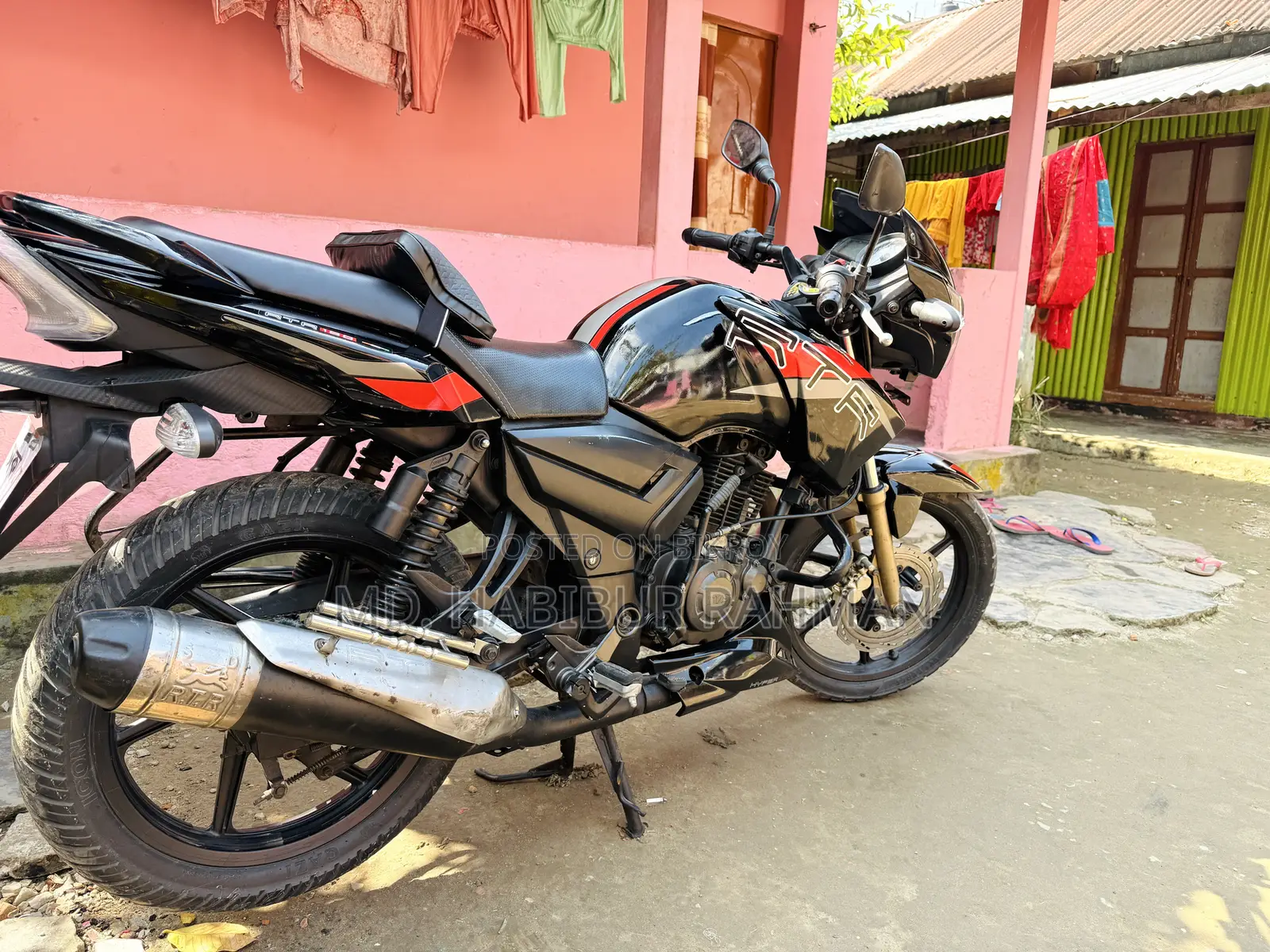 টিভিএস অ্যাপাচে আরটিআর ১৬০ ২ভি ২০২২ কালো