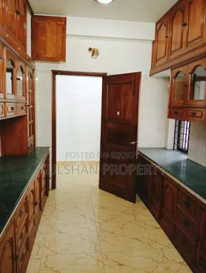 গুলশান ২ ওয়েস্টে ৪ বেডরুমের বেডসিটার ভাড়ার জন্য