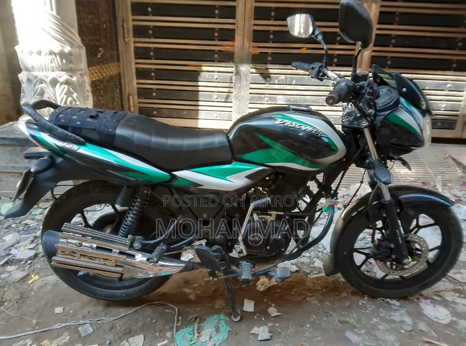 Bajaj Discover 125 2022 Black