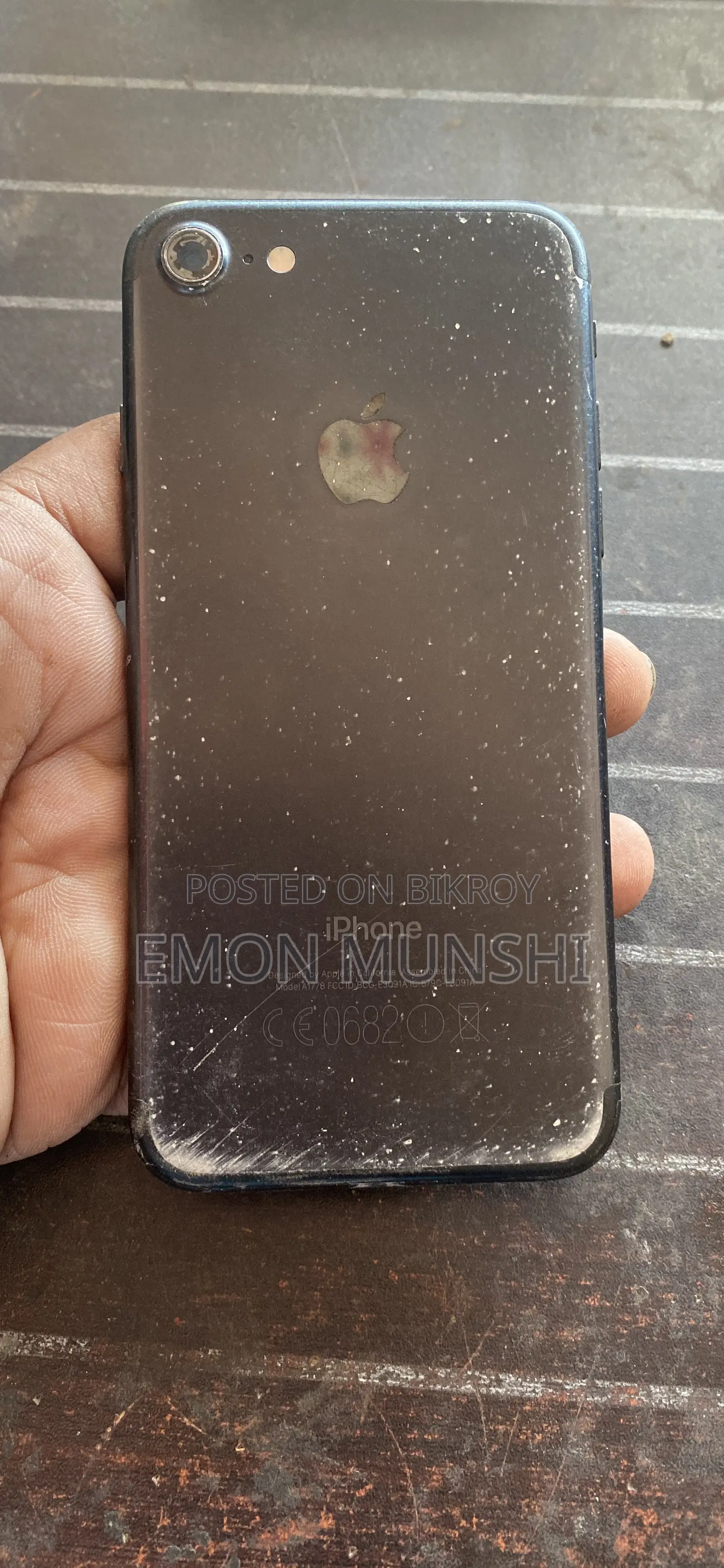 Apple iPhone 7 32 GB Black