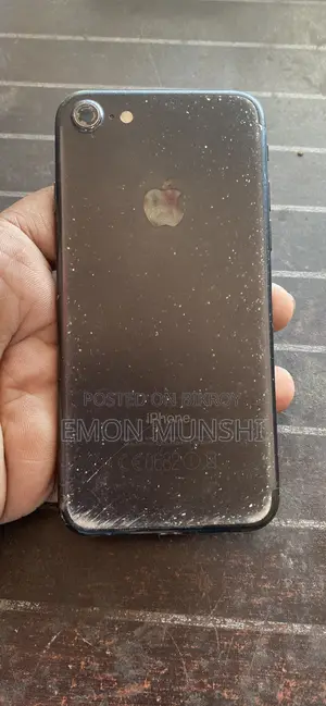 Apple iPhone 7 32 GB Black
