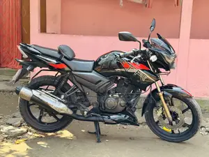 টিভিএস অ্যাপাচে আরটিআর ১৬০ ২ভি ২০২২ কালো