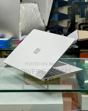 Laptop Microsoft Surface Go 4GB Intel Core i5 SSD 256GB
