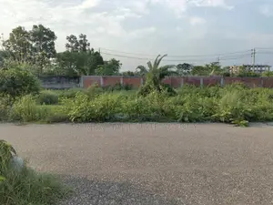 পূর্বাচল সেক্টর ২৪ এ খেলার মাঠ ও ১০০ ফিট রাস্তার কাছে ৩ কাঠা প্লট