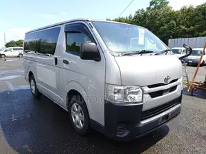 Toyota HiAce 2021 Silver