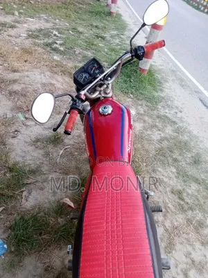 হোন্ডা ১৯৯৫ লাল