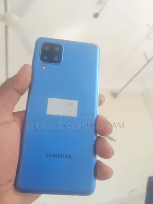 Samsung 128 GB Silver