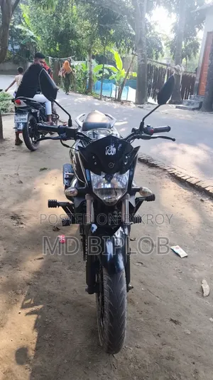 ইয়ামাহা এফজেডএস ভি২ ২০২৪ কালো