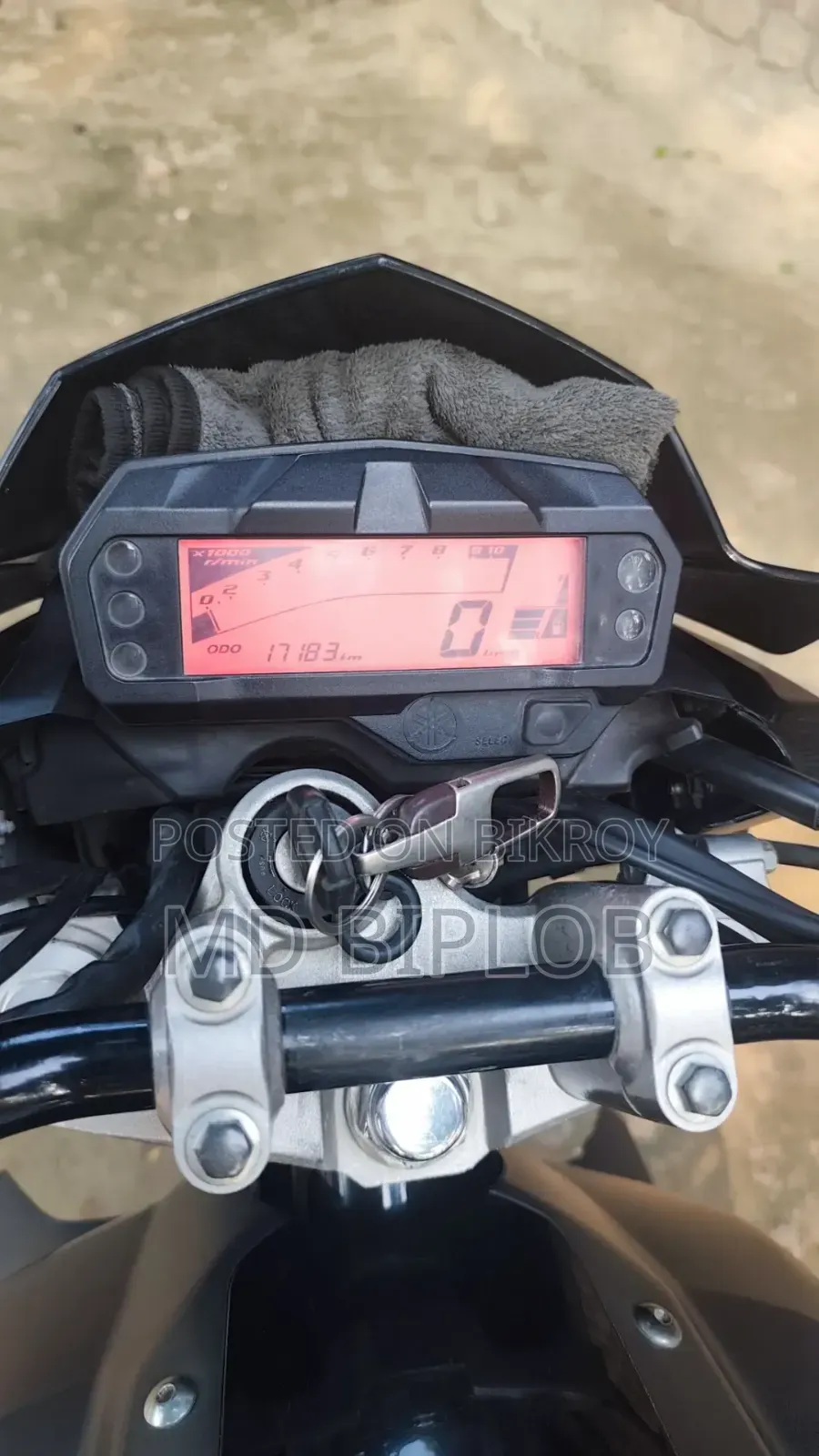 ইয়ামাহা এফজেডএস ভি২ ২০২৪ কালো
