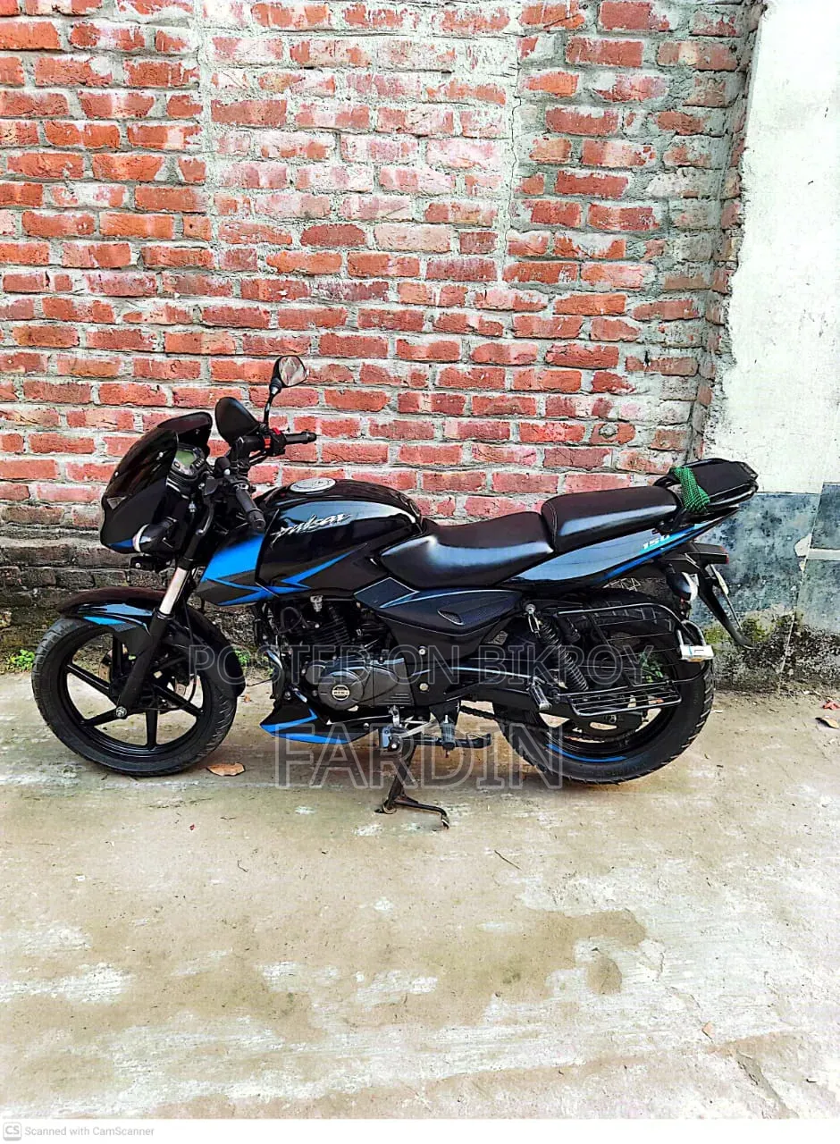 Bajaj Pulsar 150 2023 Blue