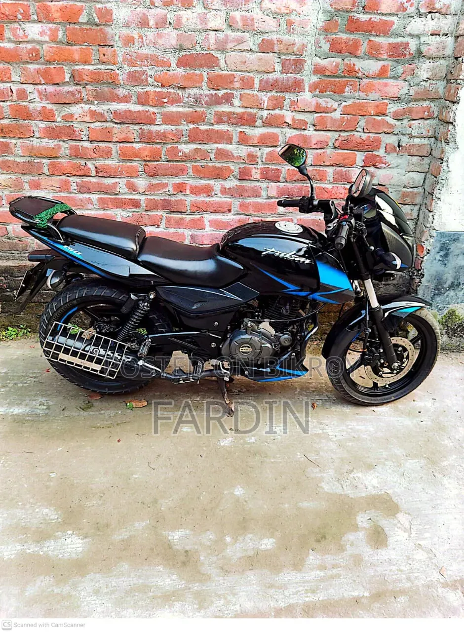 Bajaj Pulsar 150 2023 Blue