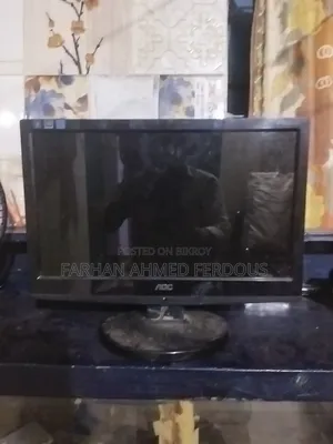 একটি AOC মনিটর বিক্রি করা হবে