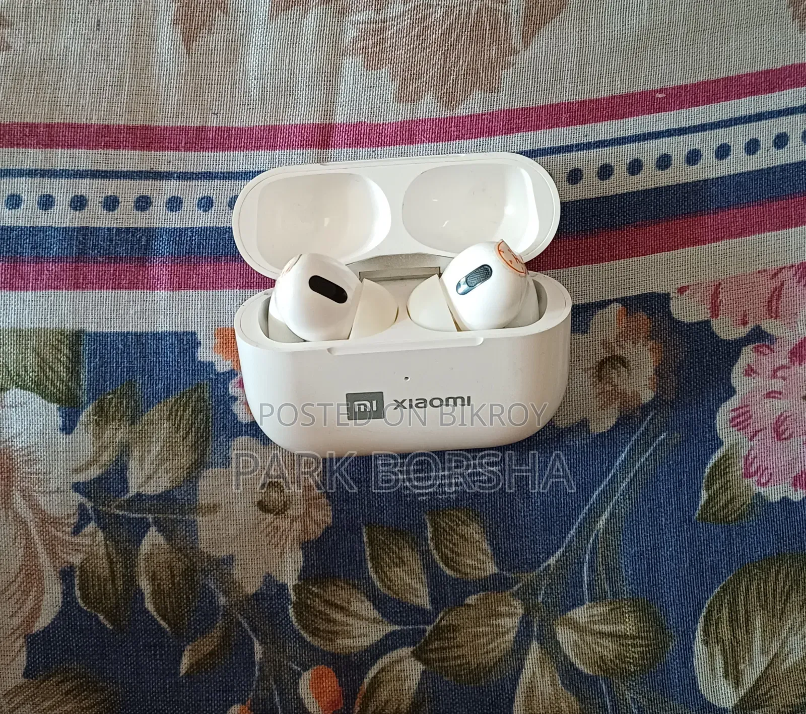 Wireless Bluetooth Earbuds
