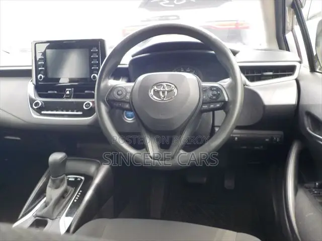 Toyota Corolla 2021 Silver