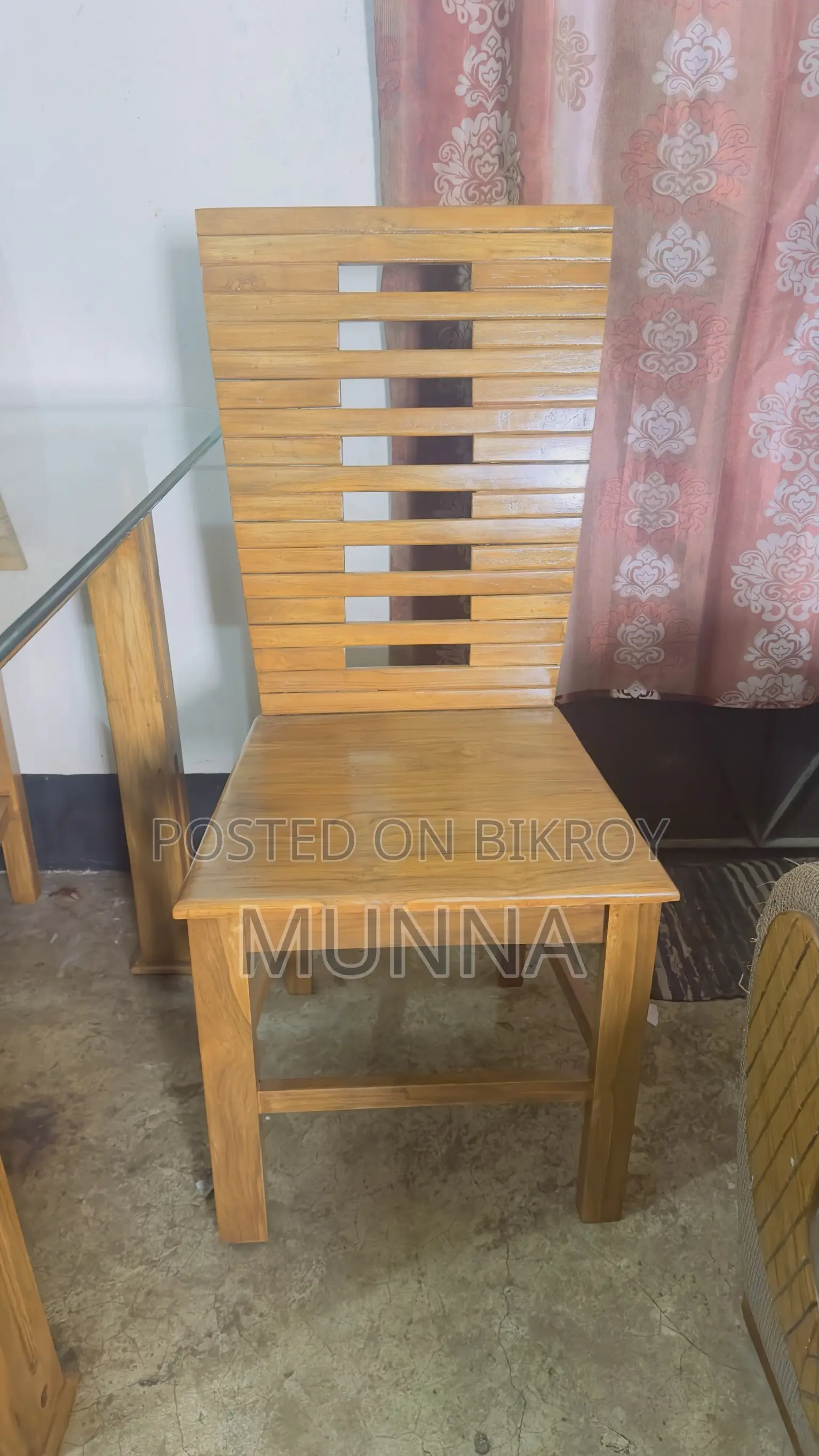 সেগুন কাঠের প্রিমিয়াম ডাইনিং টেবিল