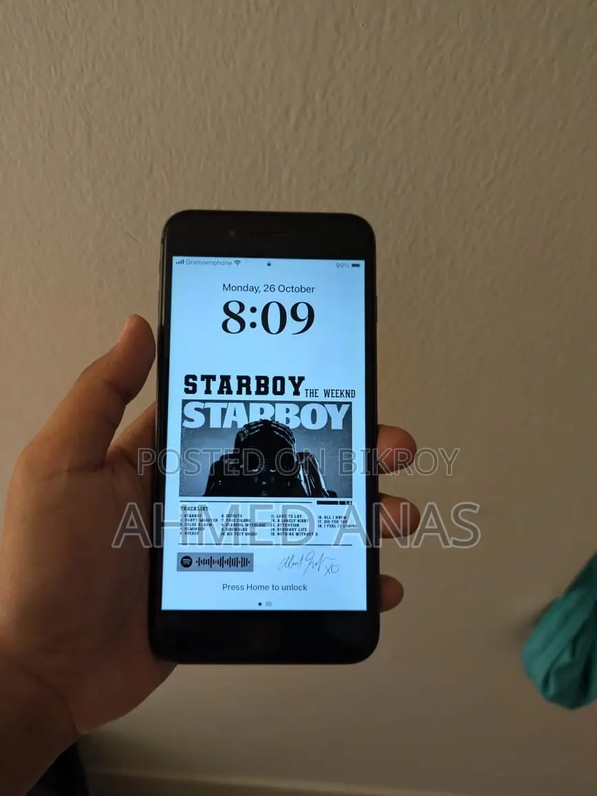 Apple iPhone 8 Plus 128 GB Black