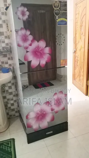 এই ফ্রিজটি একদম ফ্রেশ কোনো প্রবলেম নেই কন্টাক্ট নম্বর