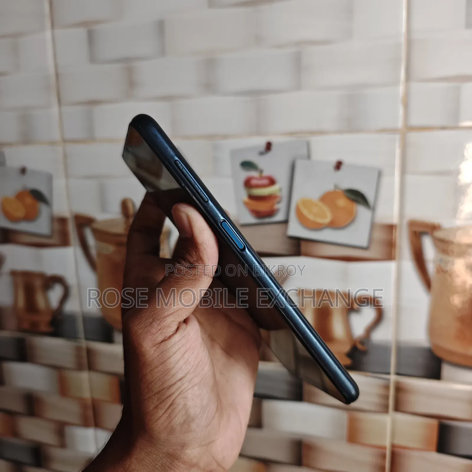 স্যামসাং ১২৮ জিবি কালো