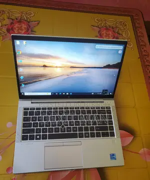 ল্যাপটপ HP EliteBook 840 G8 8GB ইন্টেল কোর i7 SSD 256GB