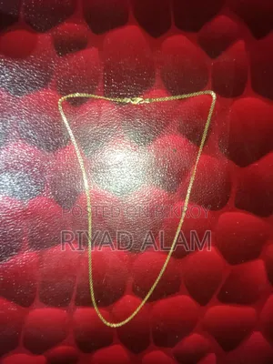 A gold chain will be sold