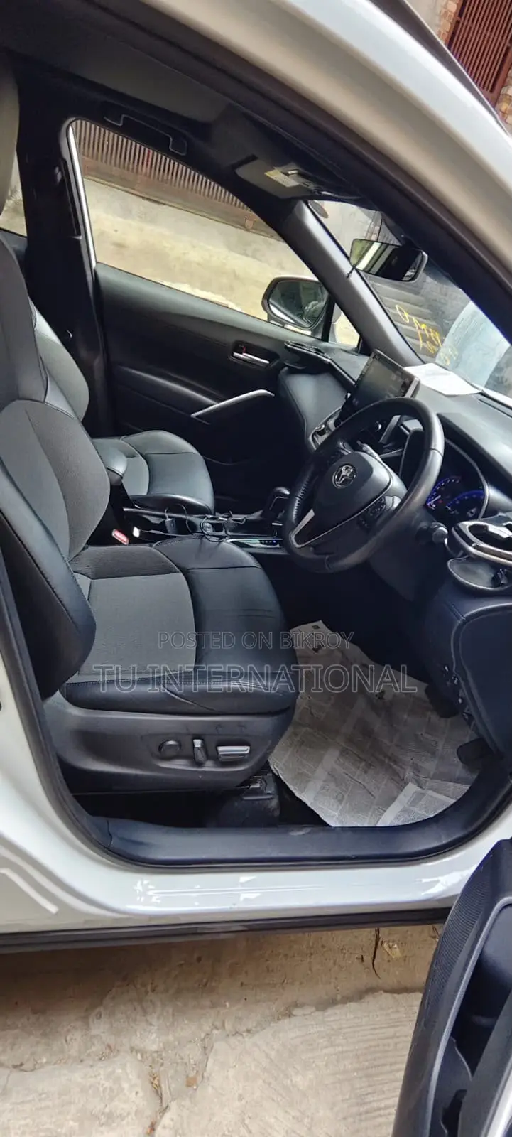 Toyota Corolla Cross 2021 Pearl