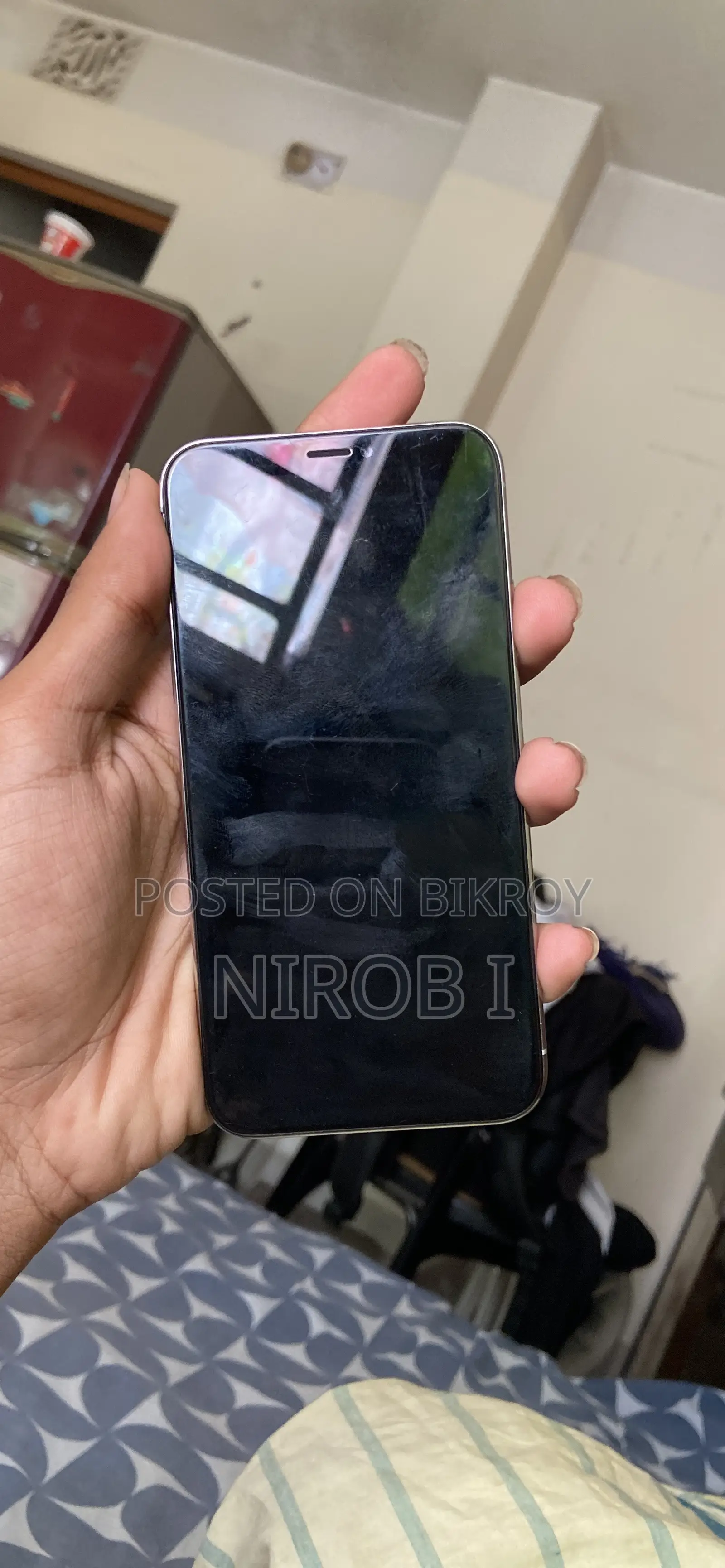 অ্যাপল আইফোন এক্স ২৫৬ জিবি হোয়াইট