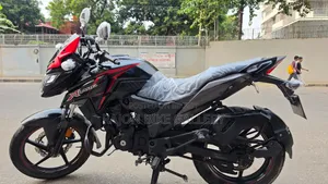 হোন্ডা এক্স-ব্লেড ১৬০ ২০২৩ ব্ল্যাক
