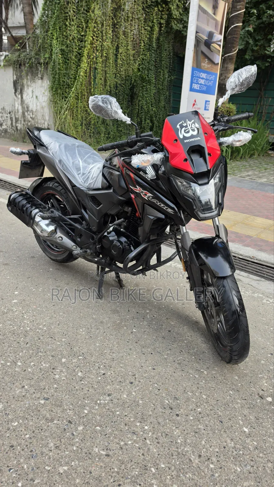 হোন্ডা এক্স-ব্লেড ১৬০ ২০২৩ ব্ল্যাক