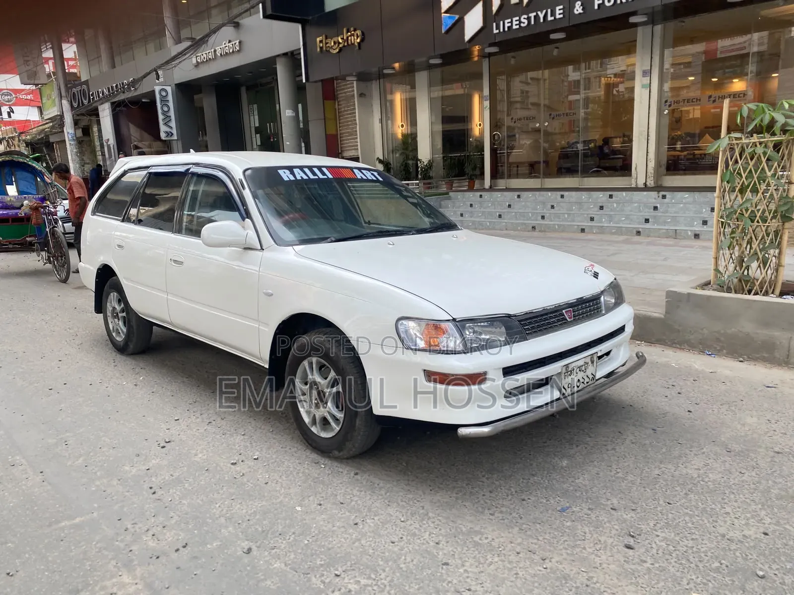 Toyota Corolla 2000 White