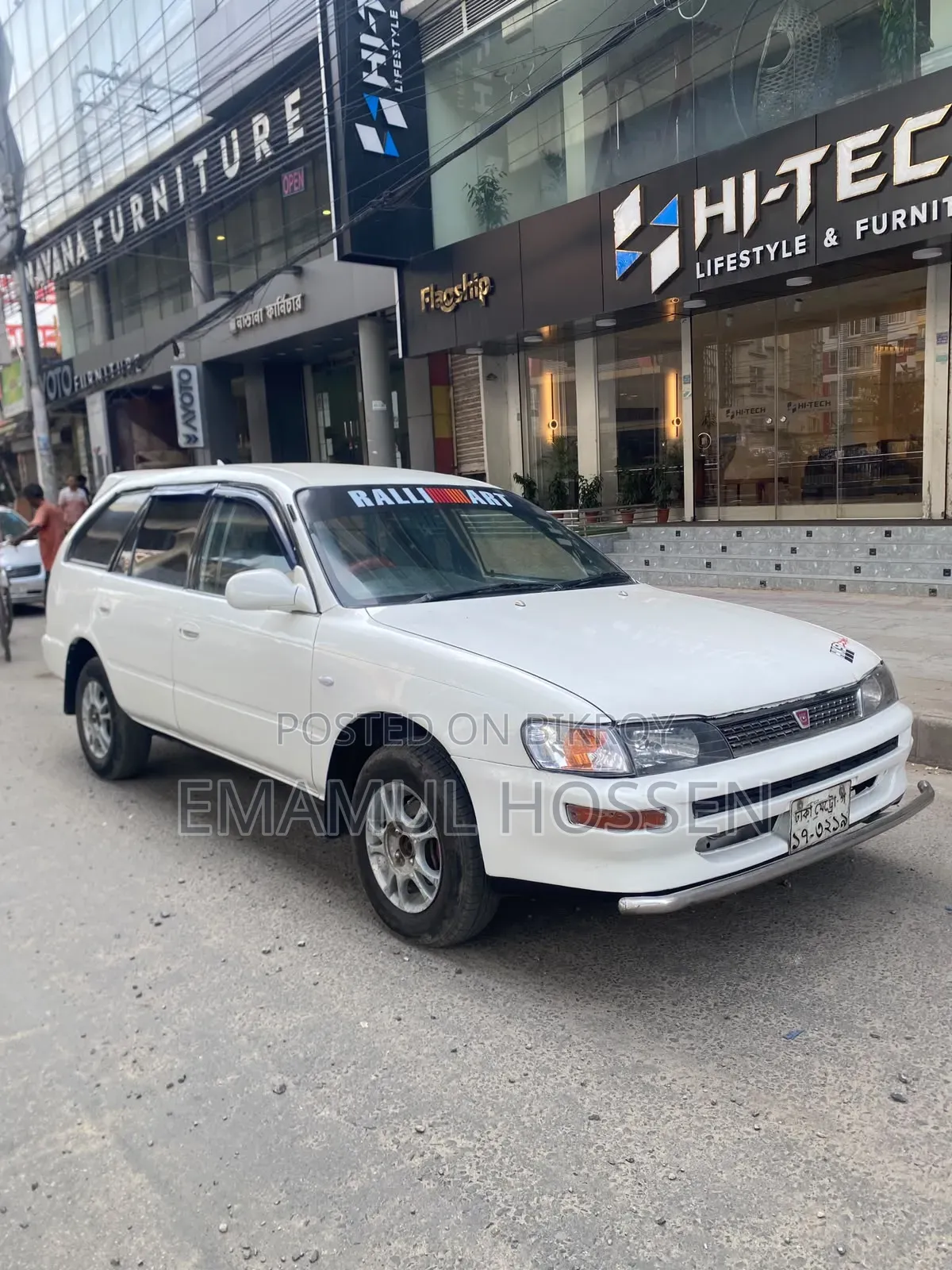 Toyota Corolla 2000 White