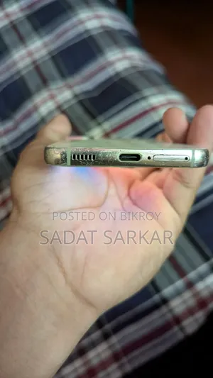Samsung Galaxy S22 5G ২৫৬ জিবি সাদা
